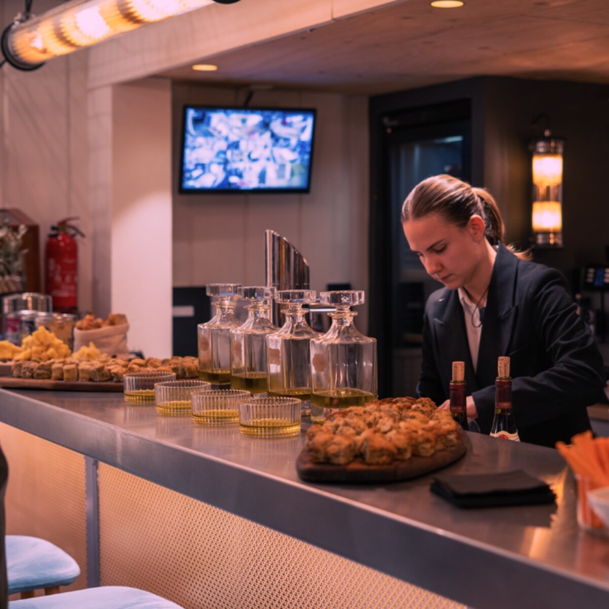 Bar de La Fabrique Générale · huiles d'olive, focaccia et toasts dressés minute, ambiance feutrée